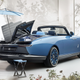 Ilustración para el artículo titulado El automóvil mas caro del mundo es un Rolls-Royce con sombrillas en las puertas y champán en el maletero